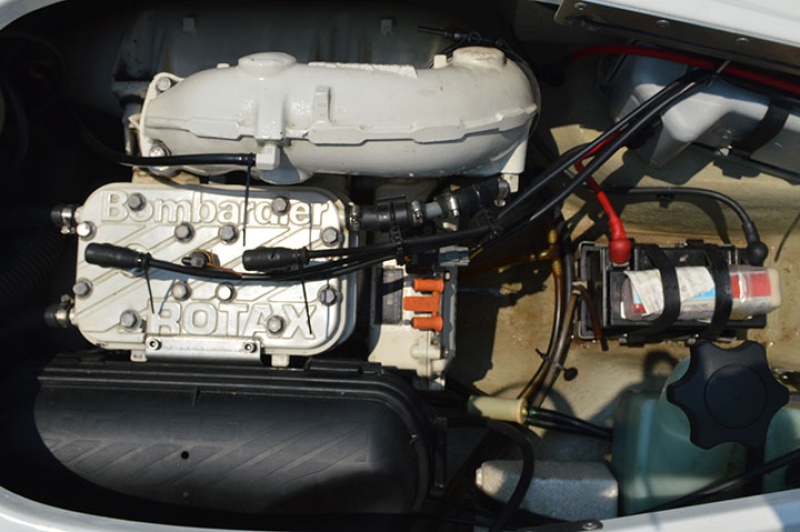 シードゥ HX 中古艇・新艇 | 中古・新型ジェットスキー シードゥ HX 中古艇・新艇 | 中古・新型ジェットスキー