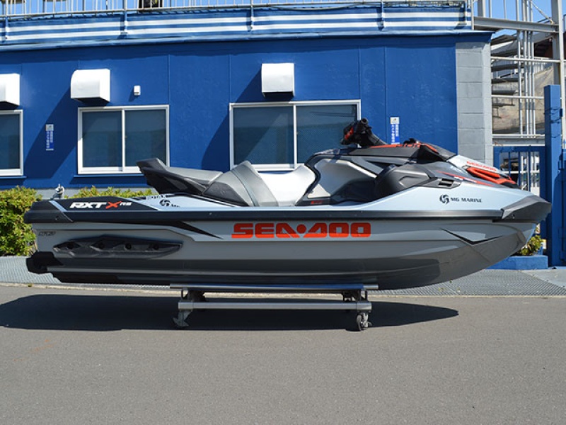 シードゥ RXT-X 300 RS ボートショー特価！ 中古艇・新艇 | 中古