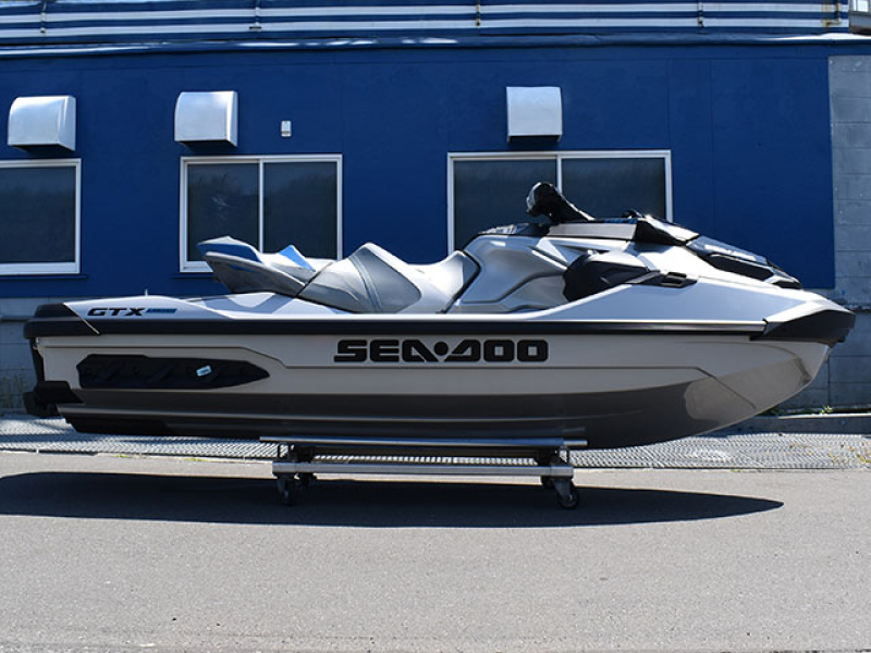 シードゥ GTX LIMITED 300 中古艇・新艇 | 中古・新型ジェット