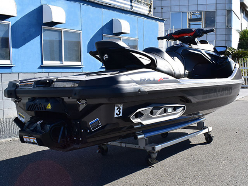 シードゥ RXT-X 300 RS トリプルブラック 中古艇・新艇 | 中古