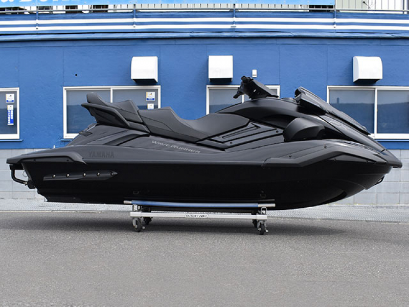 超特価激安 ヤマハ FX-Cruiser SVHO Blackカラー 中古艇・新艇 | 中古・新型 トップス