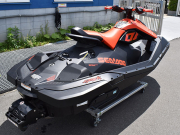 総合福袋 シードゥ SPARK 2UP iBR TRIXX ポリテックハル採用の194kg軽量 水上オートバイ用