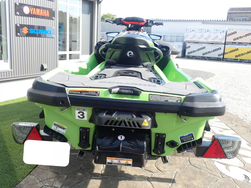 シードゥ RXT-X 300 RS 人気のカリフォルニアグリーンメタリック